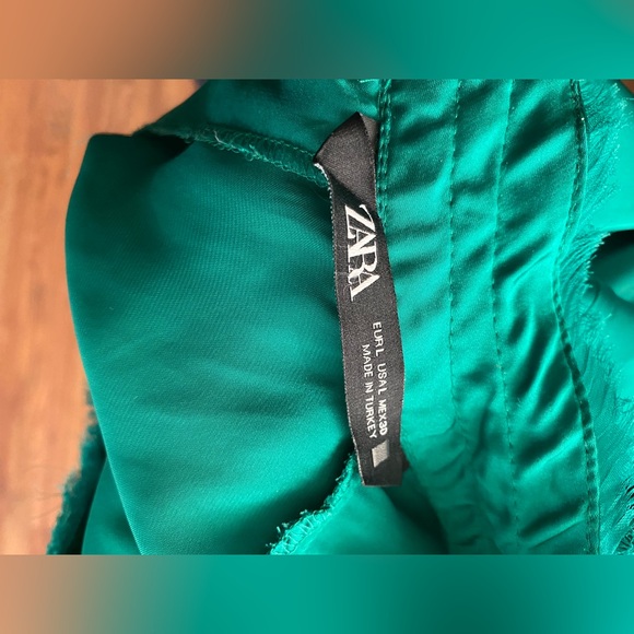 Ladies ZARA Green High Collar Blouse (Medium) - Picture 5 of 7